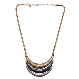 Link necklace with three-part crescent-shaped pendant.