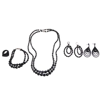 LOT OF BLACK FASHION JEWELRY WITH FACETED PEARLS, 5 PIECES.