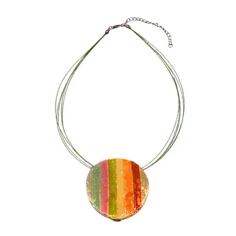 BUNTES STREIFEN-COLLIER MIT MEHRTEILIGEM DRAHT.