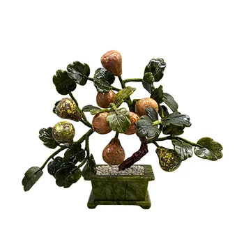 BONSAIBOOM MET VRUCHTEN VAN JADE EN STEEN.