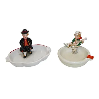 Two bowls with figurative decoration, porcelain, Germany.