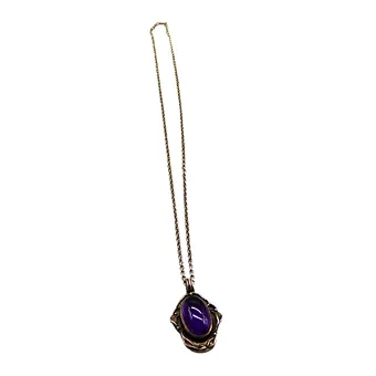 LILA AMETHYST - ANHÄNGER IN 835ER SILBER GEFASST MIT SILBERKETTE, PUNZIERT.