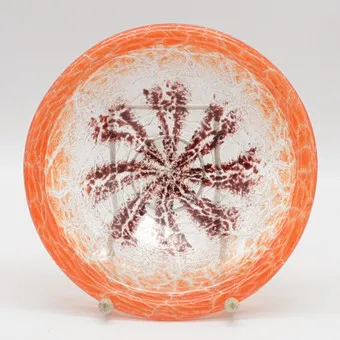 KARL WIEDMANN. POUR WMF IKORA, COUPE EN VERRE CRISTAL, AVEC INCLUSIONS DE POUDRE, VERS 1930.