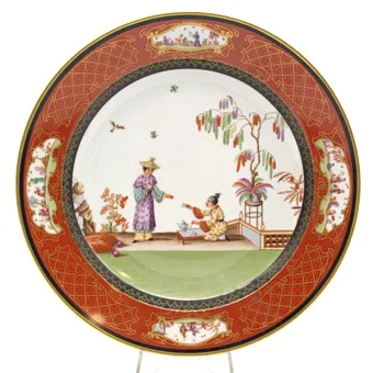 KAISER PORCELAIN LARGE WALL PLATE WITH CHINOISERIE DECOR, DECOR 850 A.