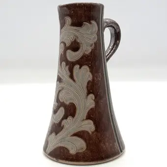 Vase à anse en céramique Zöller, fait main.