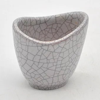 FRIDEGART GLATZLE (1920-2015). KARLSRUHER MAJOLIKA, DESIGNERVASE, KERAMIK, HANDBEMALT, MIT CRACKLE GLAZE, 1956.