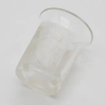 LALIQUE, "LES ENFANTS", SKLENICE NA LIKÉR, DESIGN Z ROKU 1932.