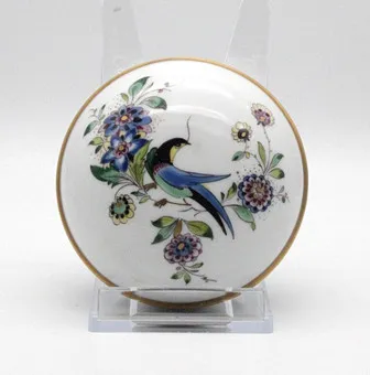 Kaiser Porcelain – Lidded Box 'Indische Fels & Vogelmalerei'.