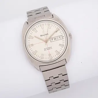 BULOVA. (LUNAR PILOT) VINTAGE PÁNSKÉ NÁRAMKOVÉ HODINKY Z RANÝCH 70. LET.