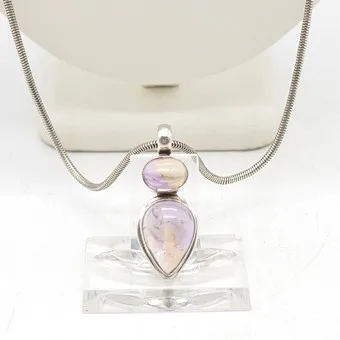 Collier designer avec grands améthystes, monture et chaîne en argent sterling, poinçonné "ALF", rond et goutte, vers 1970.