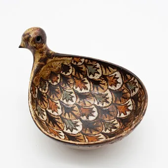 JEAN-CLAUDE MALARMEY. CERAMIC BOWL IN BIRD SHAPE, VALLAURIS, FRANCE, HAND-PAINTED, 50S/60S, SIGNED ON THE BOTTOM WITH MALARMEY VALLAURIS.