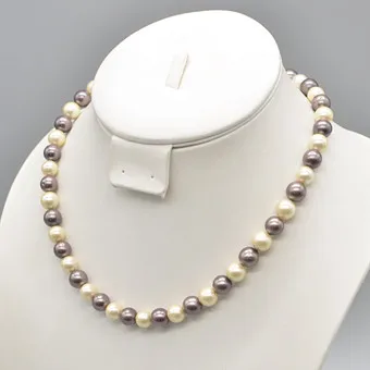 COLLIER DE PERLES DE CULTURE DESIGN, BICOLORE, FERMOIR MAGNÉTIQUE DORÉ EN ARGENT STERLING, FIN 20E SIÈCLE.