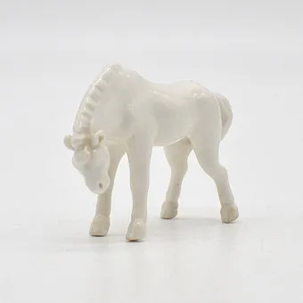 Sculpture miniature, cheval, porcelaine, Chine, fin du 20e siècle.