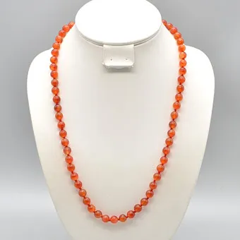 KARNEOL-PERLENCOLLIER, POLIERTE PERLEN, EINZELN GEKNÜPFT, UM 1950, CA. 61 CM.