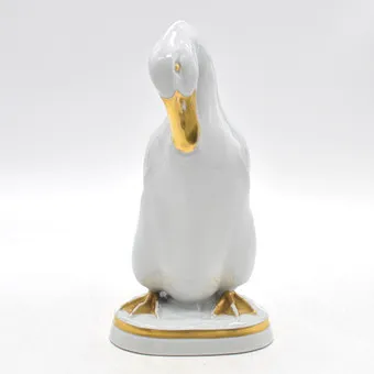 Kunstporselein Metzler & Ortloff. Gans, modelnummer: 3160/3, porseleinen figuur met goudschildering, Ilmenau, circa 1920.