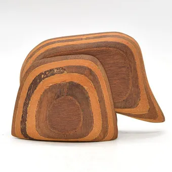 ELKE PALEIT (1950). ABSTRAKTER ELEFANT, HOLZSKULPTUR, MULTIPLEX-SCHICHTHOLZ, HANDGESCHNITZT, SPÄTES 20. JAHRHUNDERT.