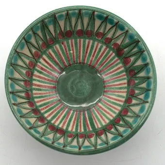 DESIGNER KERAMIK SCHALE MIT ROT GRÜNER GLASUR.