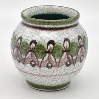 Födinger Keramik Gmunden designer vase, ceramic, hand-painted by "M", Austria, circa 1970s.