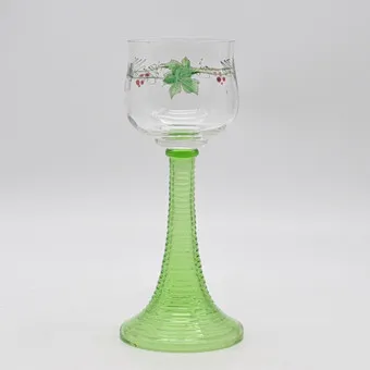 THERESIENTHAL WEINRÖMERGLAS MIT TRANSPARENTMALEREI, WEINLAUB, 1904-1910, HÖHE CA. 19,5CM.