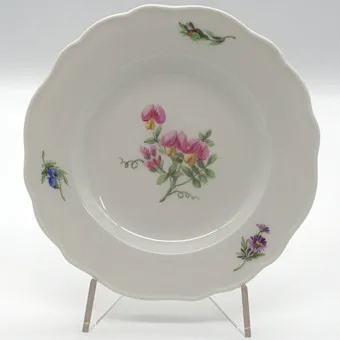 MEISSEN. TELLER "BUNTE BLUME" 2. WAHL. D. 16 CM, 1860-1924.