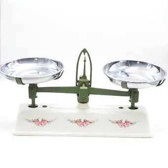 KRUPS POINTER SCALE, MAX RÖSLER, CERAMIC AND METAL, FLORAL DECOR, FOR 5 KG, CIRCA 1910-20.