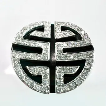 Designer Ring 750 Gold mit Onyx und Diamanten.