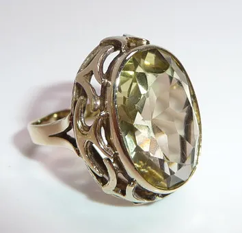 Ring 333 goud handwerk, citrien.