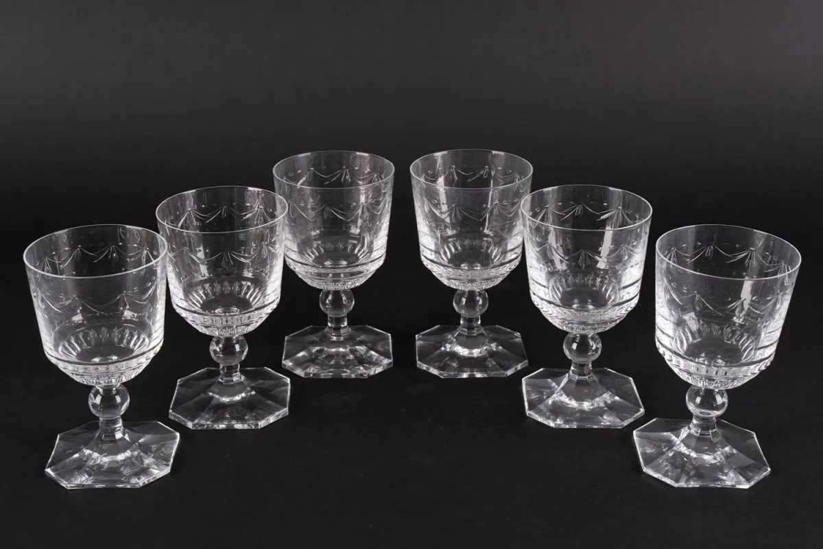Set of 6 white wine glasses by KPM Berlin, model Kurland, heavy crystal glass, 8-sided base, height approx. 13 cm