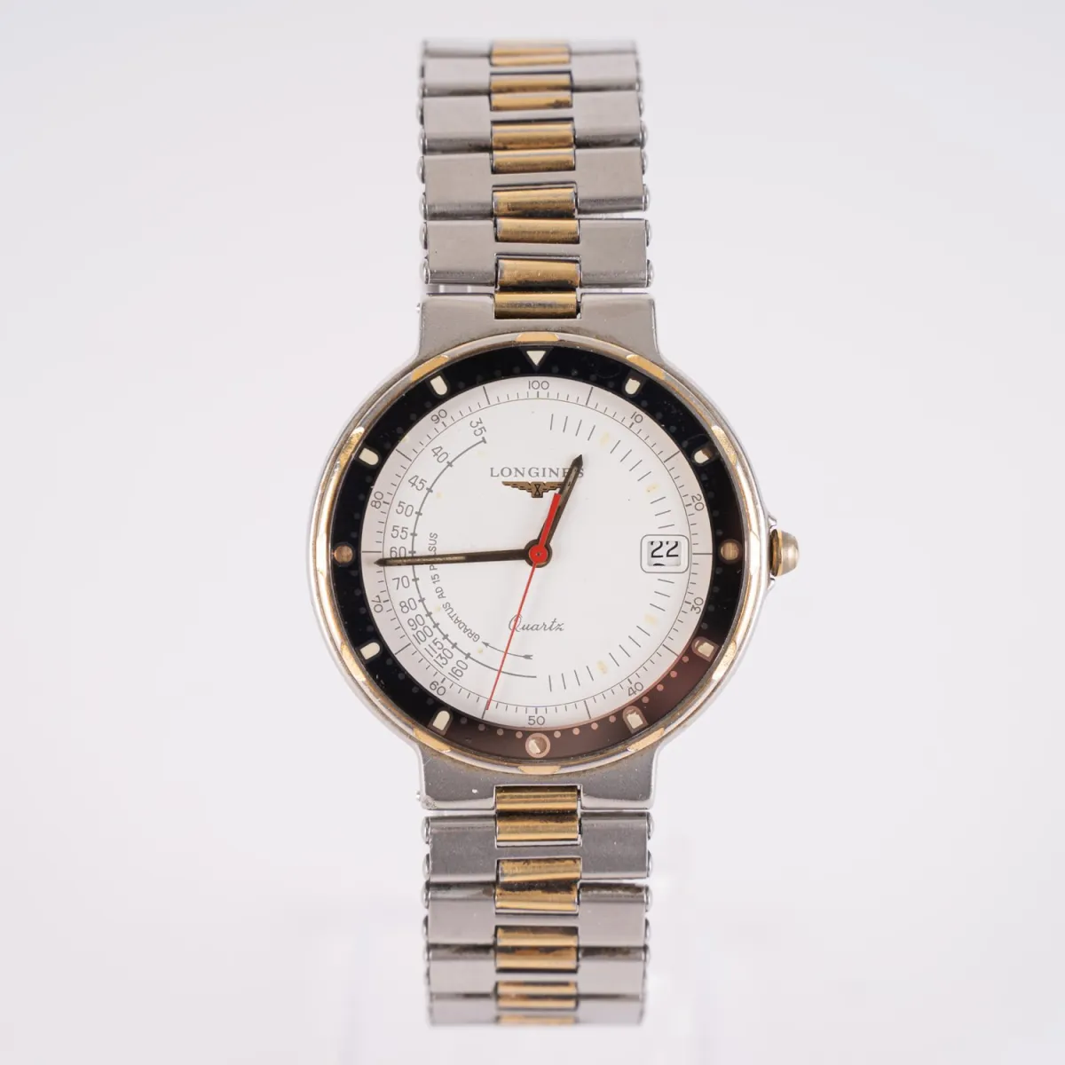 LONGINES CONQUEST - Quartz men's wristwatch with integrated pulsometer scale, date at 3 and central seconds, movement runn…