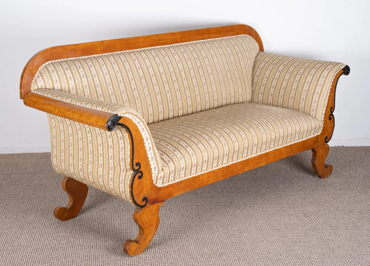 Sofa Biedermeier around 1900 / 20, solid birch and veneered, partially blackened. Good unrestored condition. Backrest height …