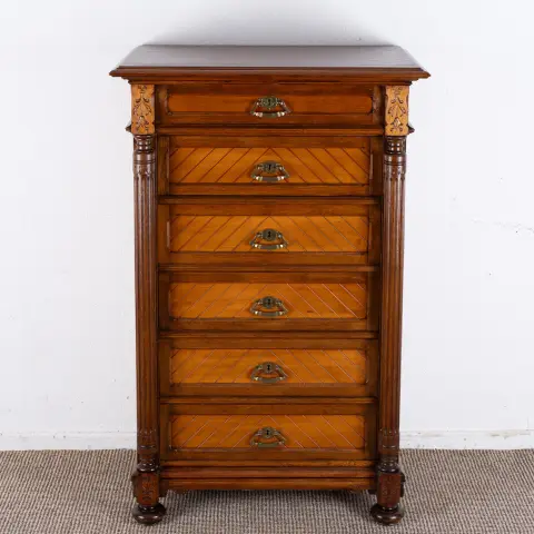 Commode à piliers à 6 tiroirs, Gründerzeit / historicisme vers 1900/20 chêne, corps à 6 tiroirs, latéralement par des...