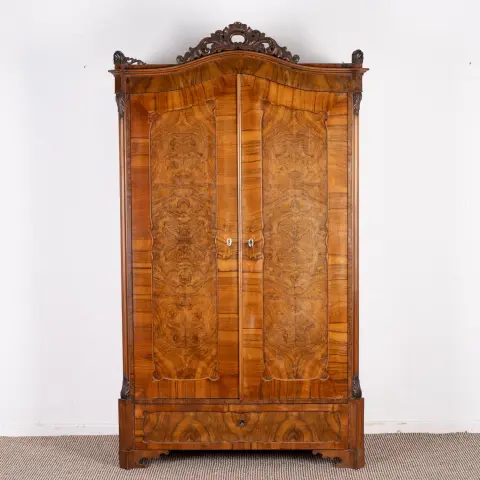 Armoire à linge ancienne, historicisme, 19e s., non démontable, 2 portes, grand tiroir inférieur