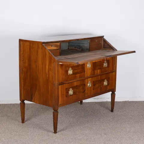 Commode secrétaire, Louis XVI vers 1780/90, style classique strict, corps en bois résineux à 2 tiroirs sur hauts pieds