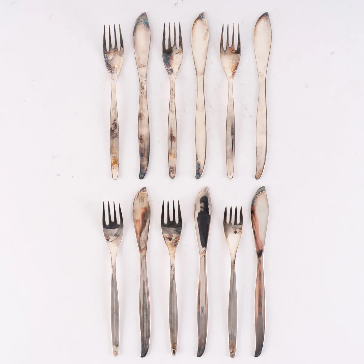 (B) 12-piece fish cutlery set for 6 people, 925 sterling silver by WMF, very plain design, length of…