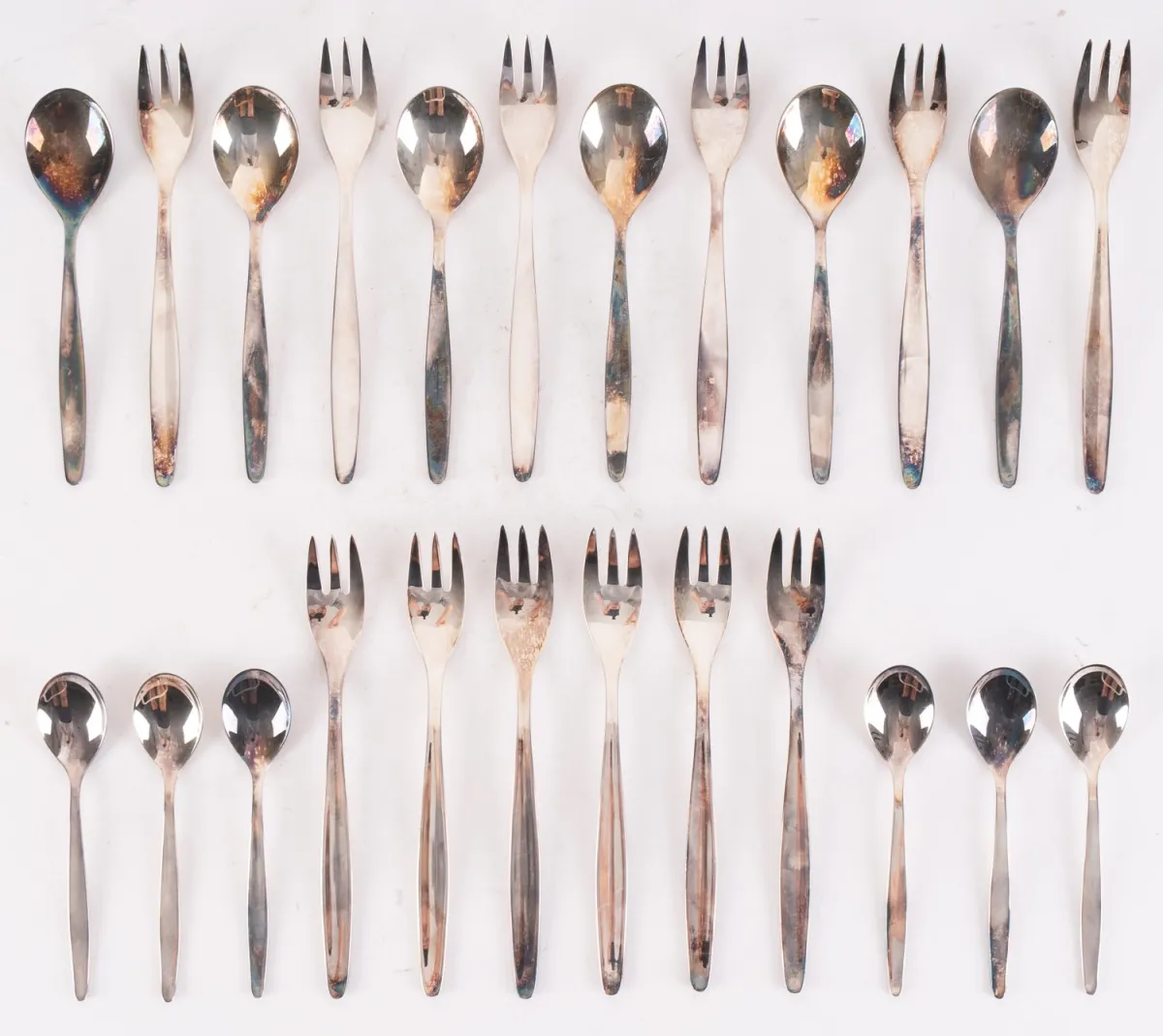 (D) 18-piece coffee/tea cutlery set for 6 people, 925 sterling silver by WMF, in very plain design. …