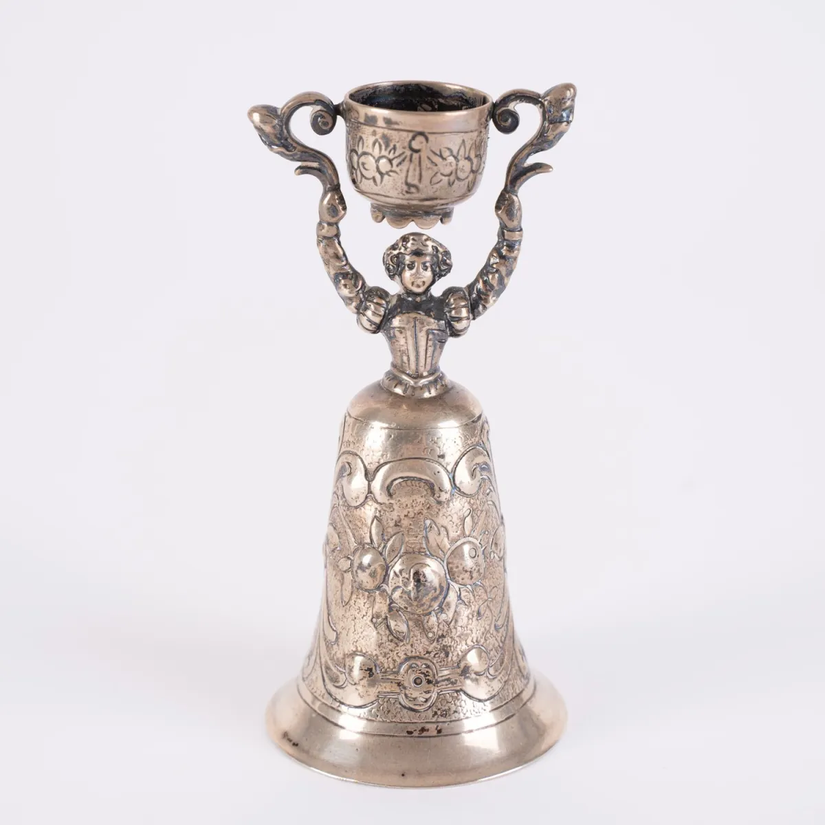 Small bridal cup, probably silver, indistinctly hallmarked, height approx. 9.5 cm, approx. 54g.