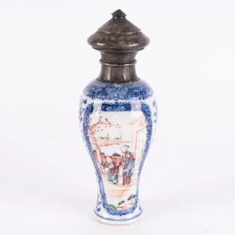 Antická zásobní nádoba se stříbrnou montáží víka, neznačený čínský bílý porcelán s propracovaným, detailním B…