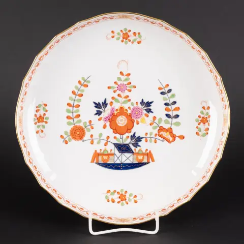 Tácek na dort, Míšeň, značka zkřížených mečů, 1. jakost, saský bílý porcelán s polychromní indickou malbou, jemný …