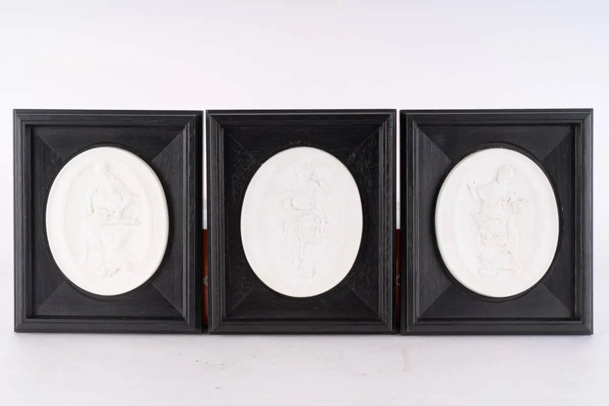 Series of 3 muses, oval porcelain relief plaques, Meissen, limited edition, Club Edition - 1981, in rectangular ebony…