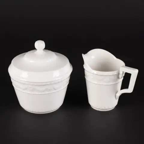 Pot à lait et sucrier (avec couvercle), hauteur du sucrier env. 11 cm, hauteur du pot env. 8 cm, KPM Kurland, classique