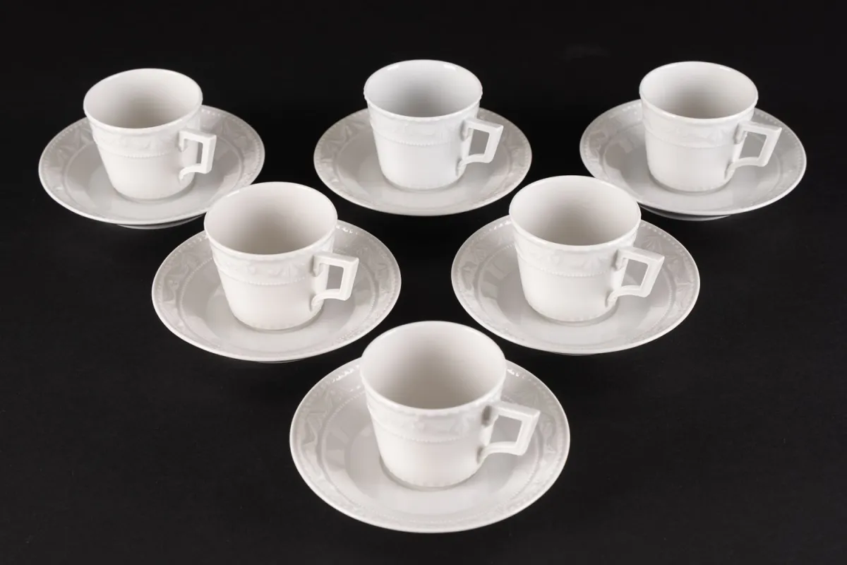 Sada 6 dvoudílných kávových šálků pro 6 osob, výška šálků cca 7,3 cm, průměr podšálků cca 14 cm