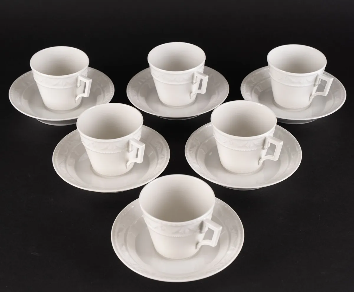 12-teiliges Geschirr von 6, 2-teiligen Kaffeetassen für 6 Personen, Höhe der Tassen je ca. 7,3 cm, Durchmesser der Unter…