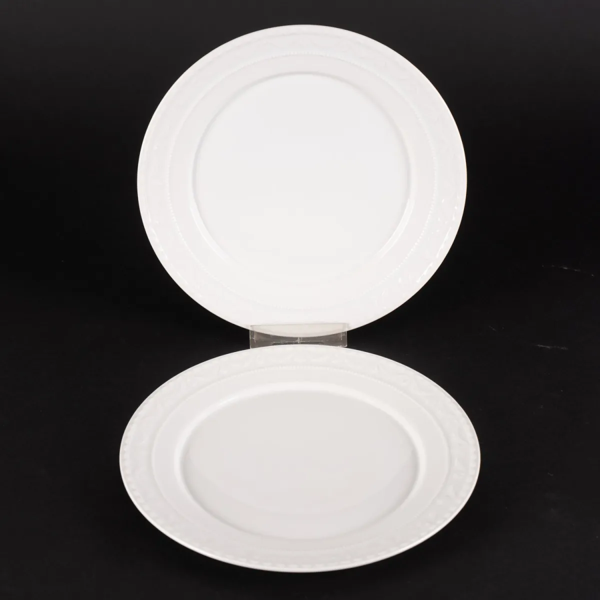 2 cake plates, diameter approx. 20 cm each, KPM Kurland, classic elegant white porcelain from the late 20th century, partly plated