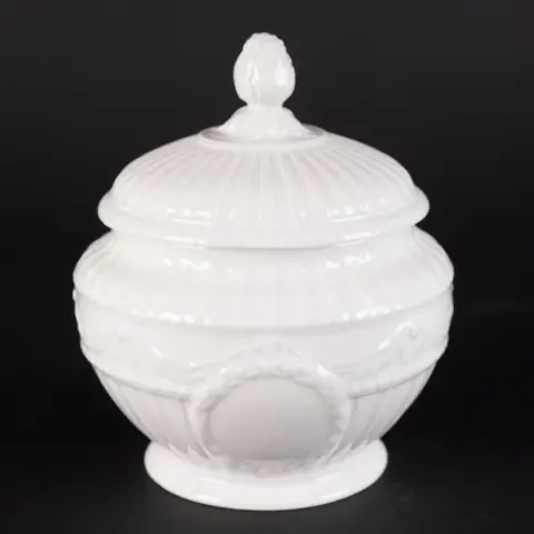 Kleine bonbonnière met deksel, hoogte ca. 15,5 cm, diameter ca. 13 cm, KPM Kurland, klassiek elegant wit...