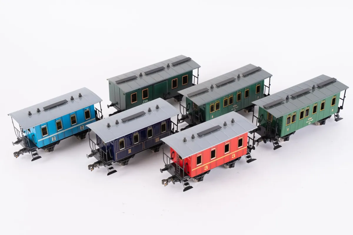 Lot de 6 voitures voyageurs ETS - échelle zéro - modèles variés, non testés.