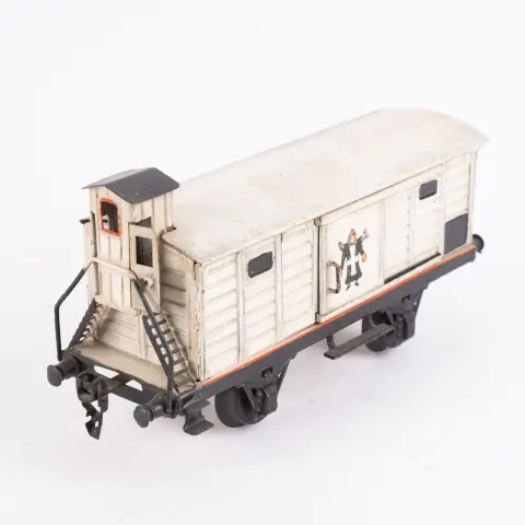 Wagon de marchandises avec Münch'ner Kindl sur les portes coulissantes, Märklin, échelle 1 / G, joué / non testé.