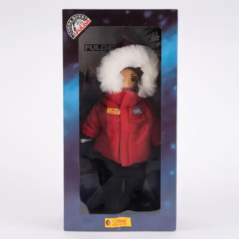 Steiff - Poupée Musher, édition 1999, partie 4 du set de traîneau à chiens, longueur env. 36 cm, boîte d'origine, non jouée.