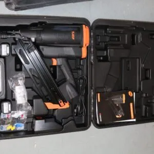 TJEP GRF 34/90 GAS 3G strip nailer with charger, batteries in case