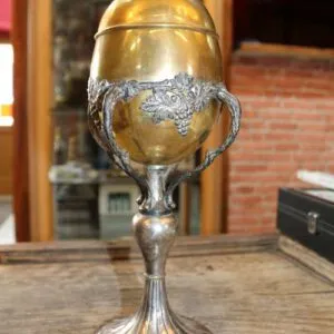 Coupe d'apparat Gründerzeit avec couvercle vers 1880, hauteur 36 cm
