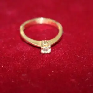 Bague femme avec diamant en or 585, taille 51, env. 2,5 grammes